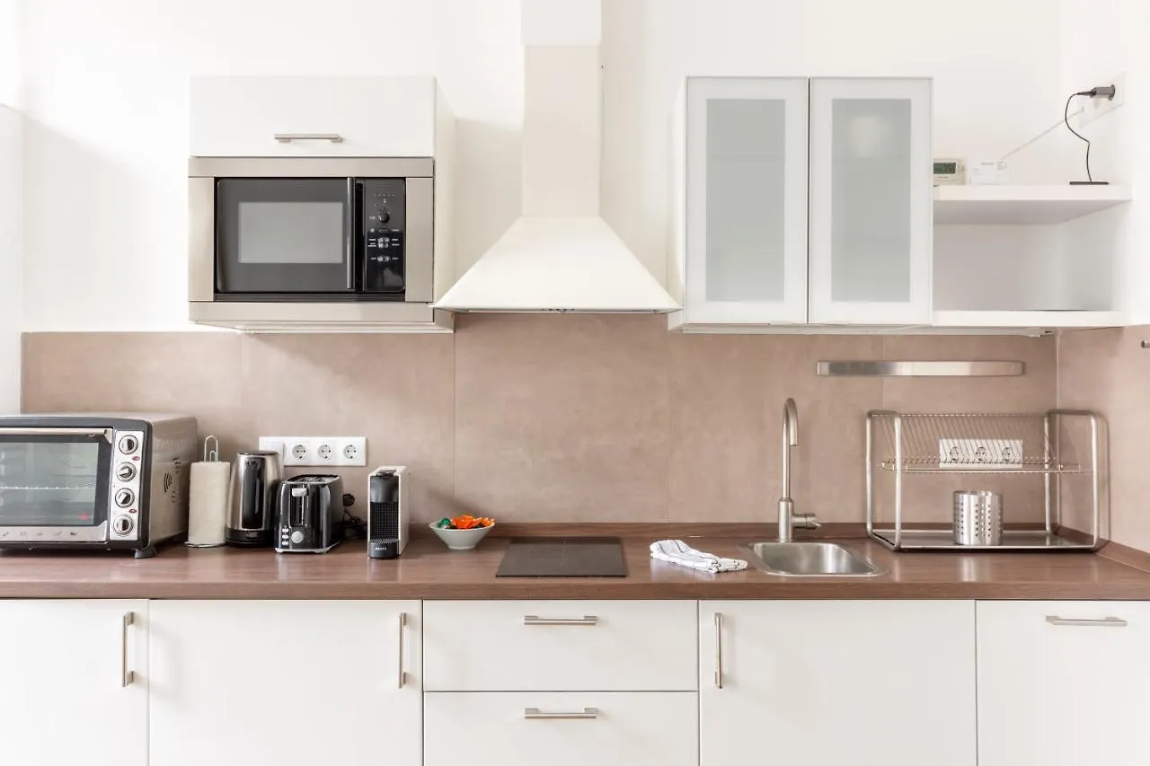 Apartamento New, Centrally Located, But Quiet 4 Sleeper Budapeste
