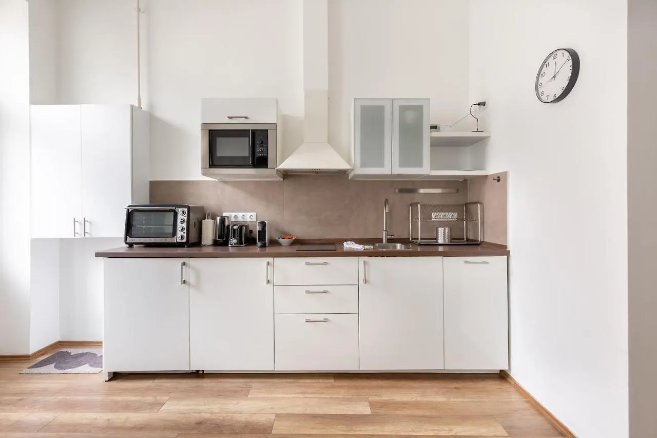 New, Centrally Located, But Quiet 4 Sleeper Budapeste Hungria